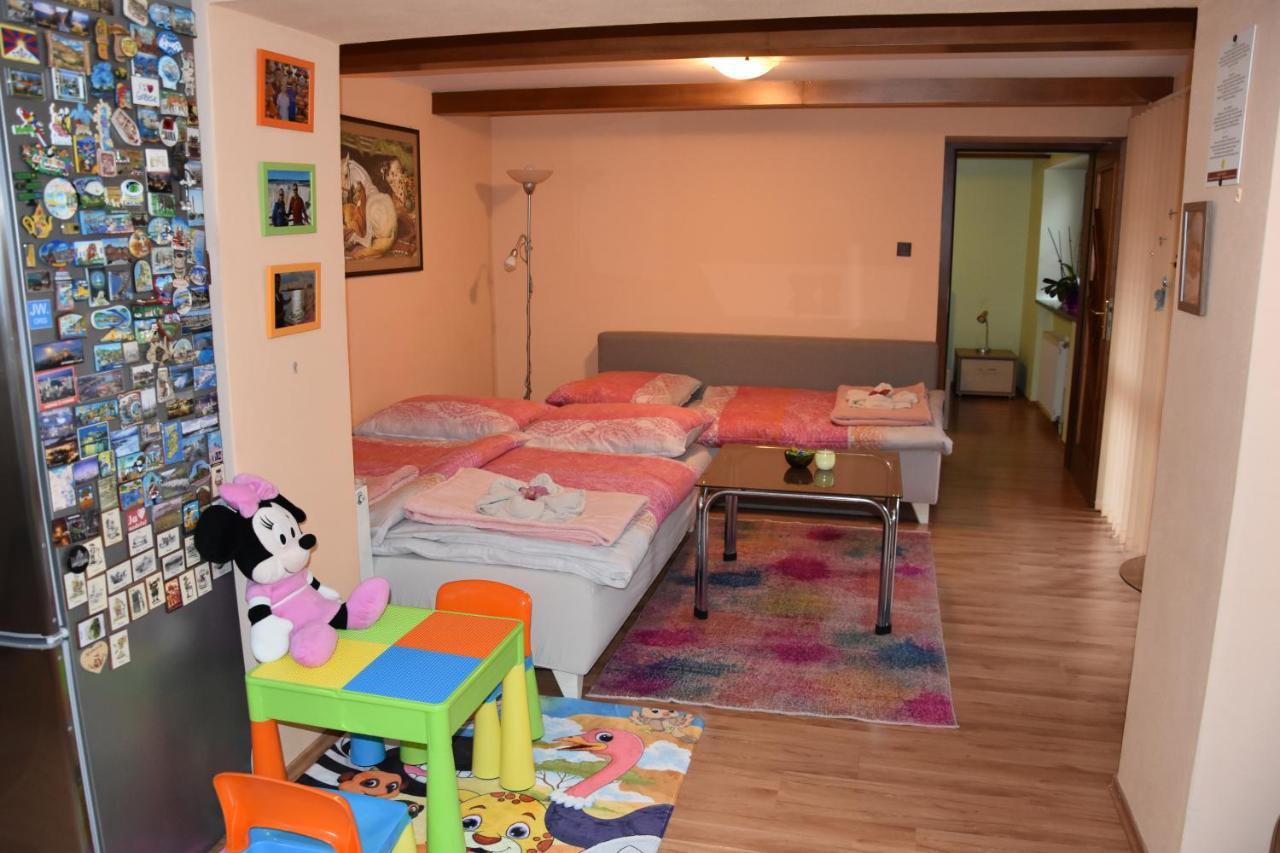 Dafinka Lägenhet Banská Bystrica Exteriör bild