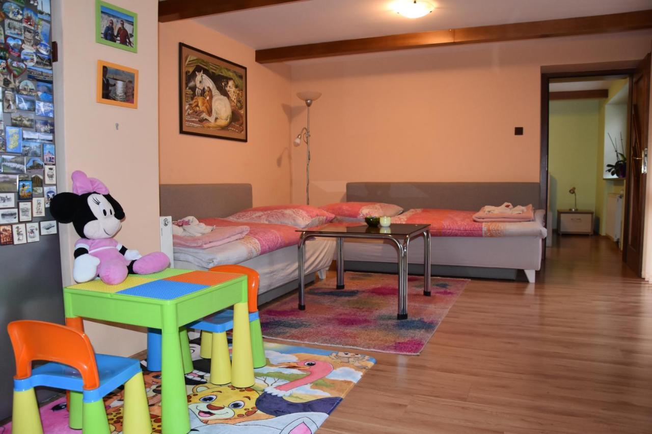 Dafinka Lägenhet Banská Bystrica Exteriör bild